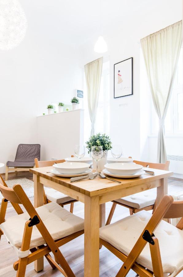N28 Deluxe Apartment Будапеща Екстериор снимка